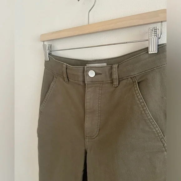 Everlane Utility Barrel Pants in Olive - Picture 5 of 12